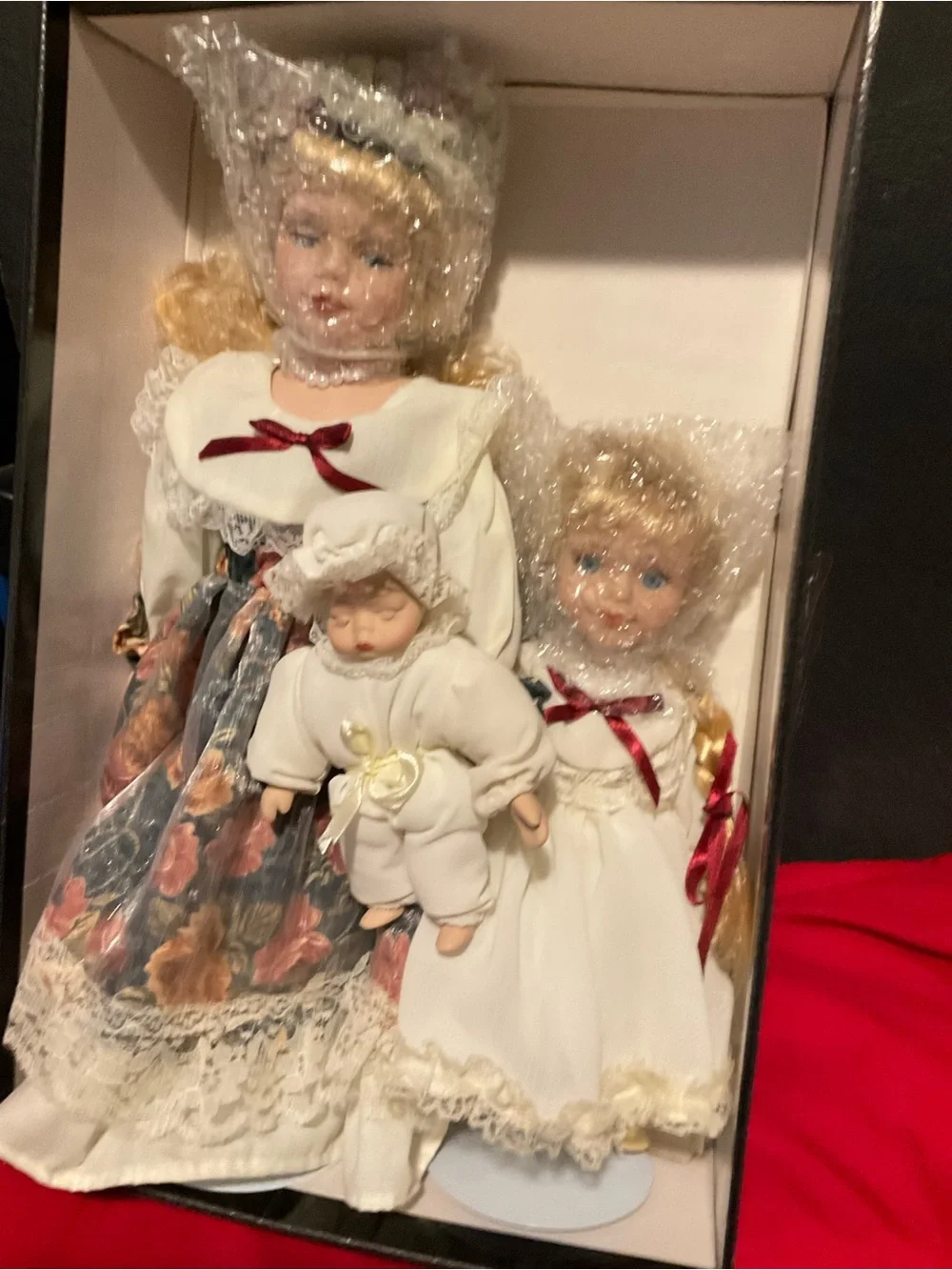 Porcelain Doll Trio Set - White and Floral Holiday Display